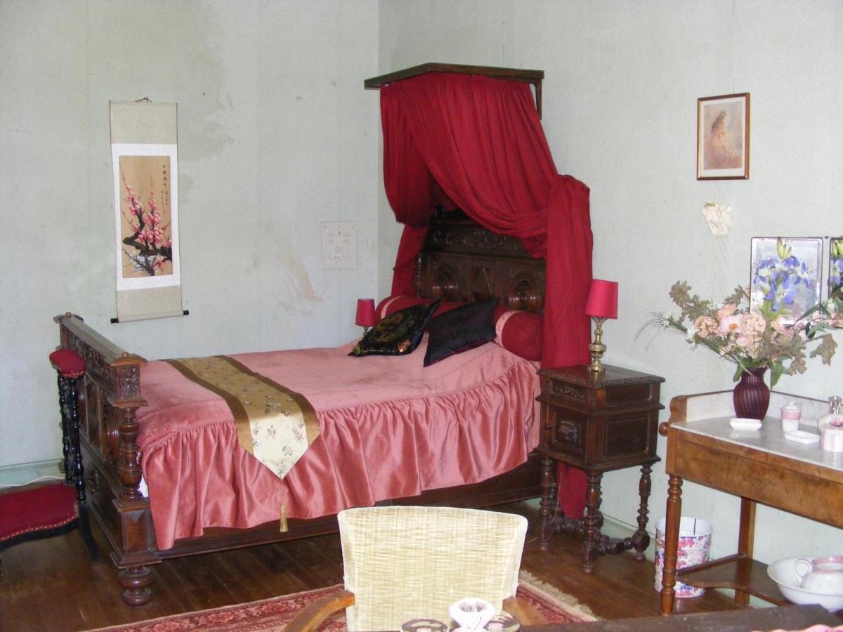 Hotel La Mailholière à Blanzay Extérieur photo