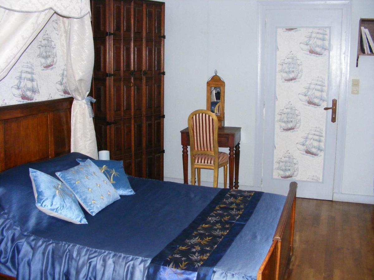 Hotel La Mailholière à Blanzay Extérieur photo